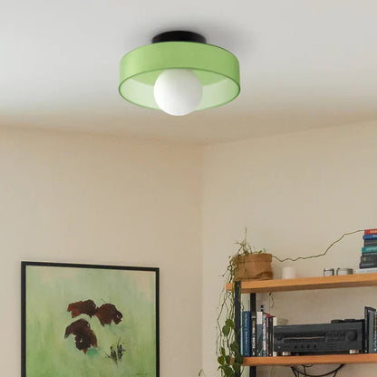 Moderne loftlampe i glas med minimalistisk design