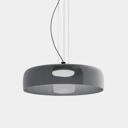 Moderne glaspendellampe med lagdelt skærm – retro-inspireret design