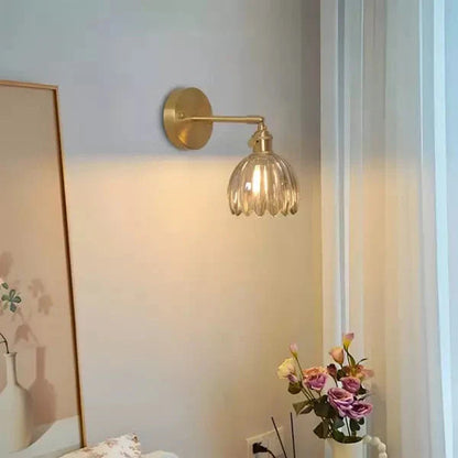 Retro væglampe med tulipanformet glasskærm