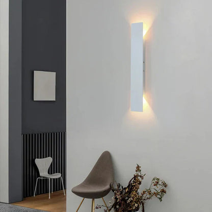 Udendørs LED-væglampe med op- og nedlys IP65