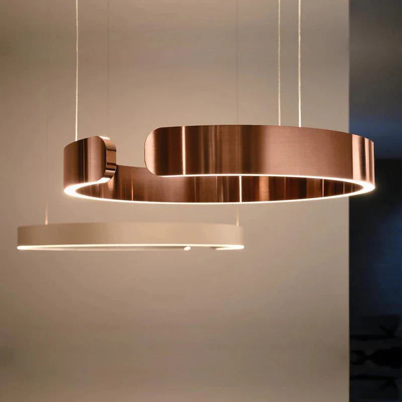 Moderne rund LED-pendellampe med lysring