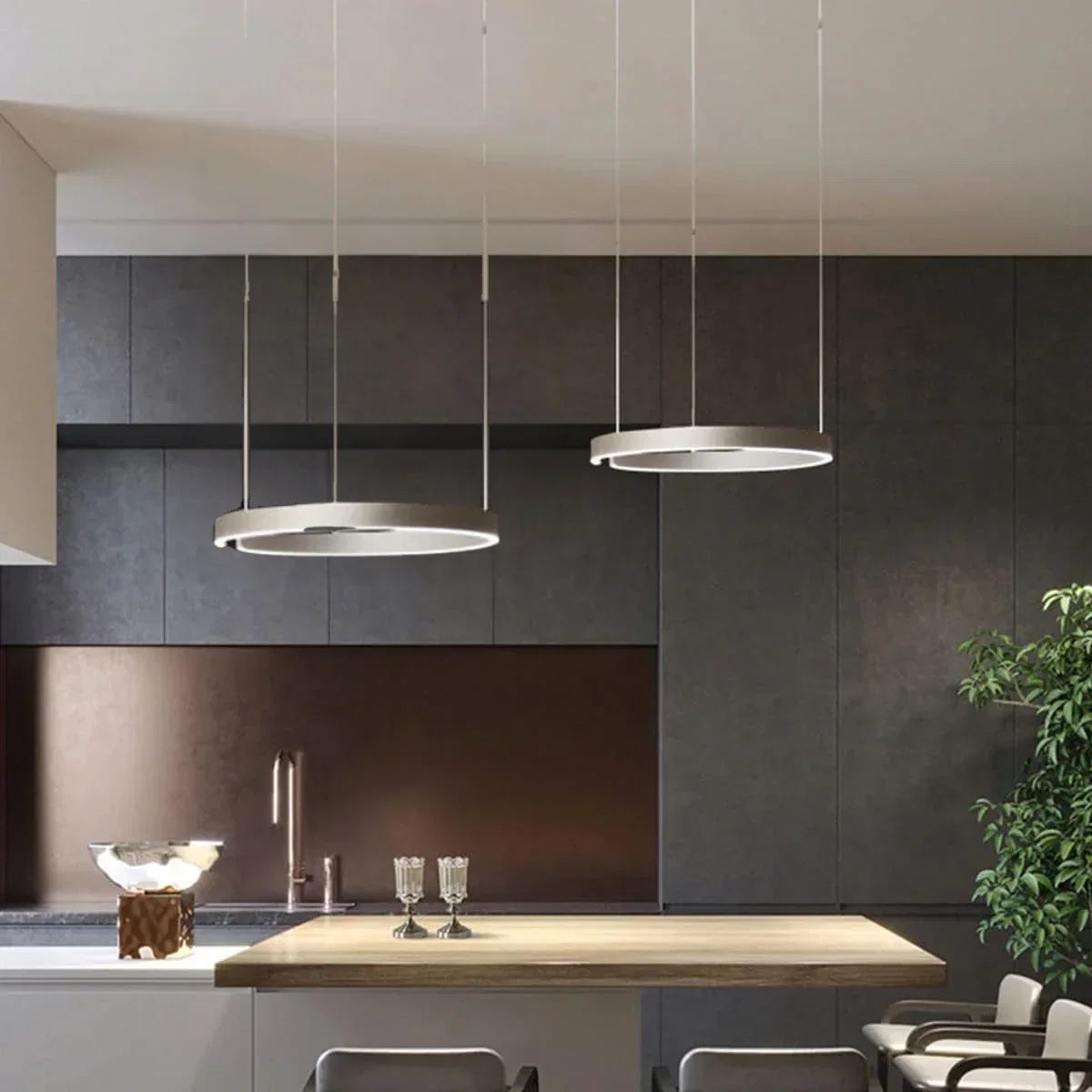 Moderne rund LED-pendellampe med lysring