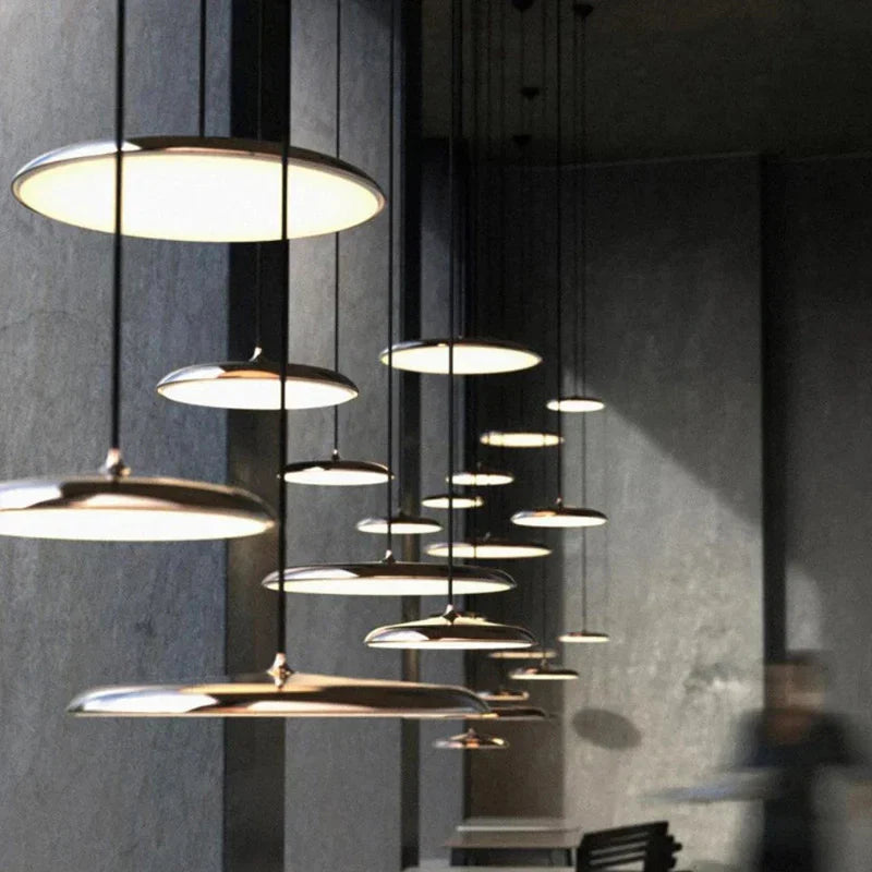Ultratynd LED-pendellampe med rund skærm