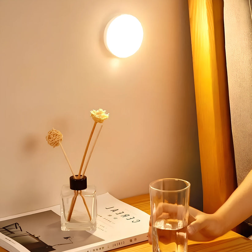 Trådløs LED-lampe med bevægelsessensor og USB-opladning