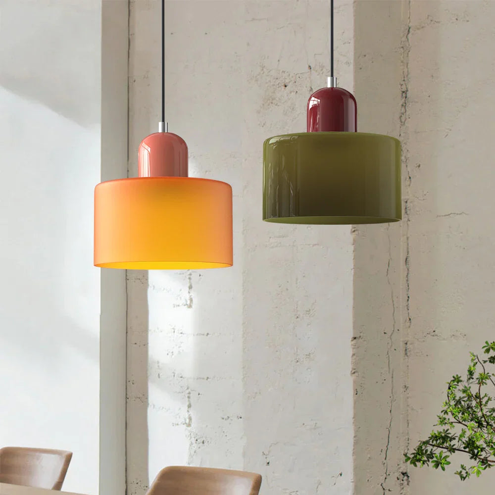 Moderne pendellampe i farvet glas i Bauhaus-stil